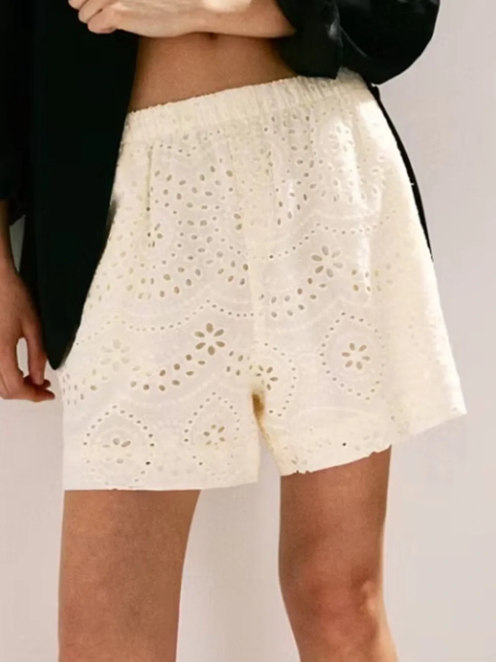 Mango Cream Eyelet High-Waist Shorts COTTON SHORTS WITH OPENWORK EMBROIDERY 1366